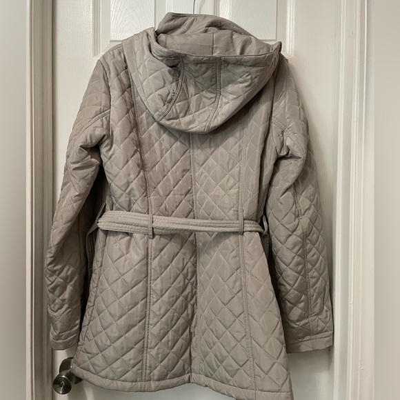 Guess Jacket - Picture 6 of 6